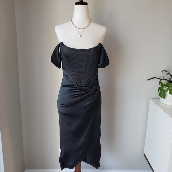 Glossy Satin Draped Sleeve Off The Shoulder Balconette Corset Dress - Picture 3 of 11